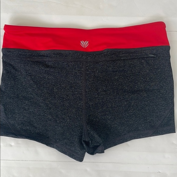 Forever 21 Charcoal Grey Throwback Athletic Shorts Stretchy Comfort Medium - Picture 14 of 15